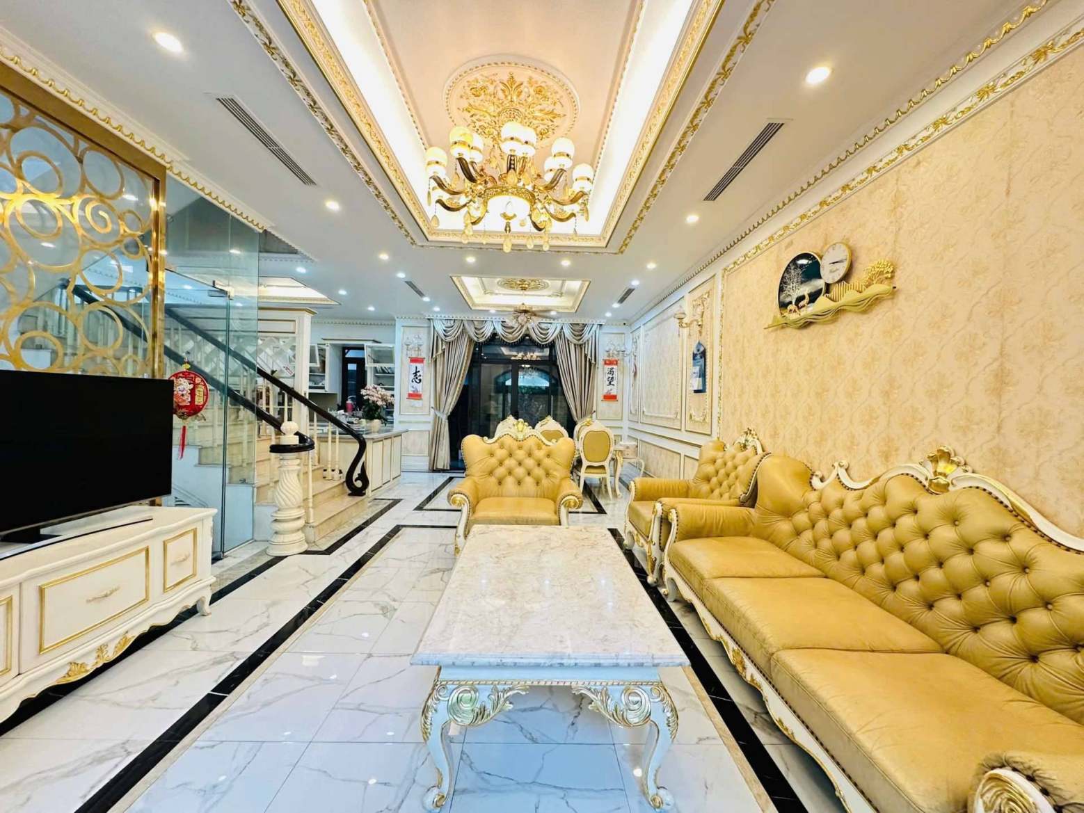 Liền kề Venice nội thất tân cổ điển Vinhomes Imperia