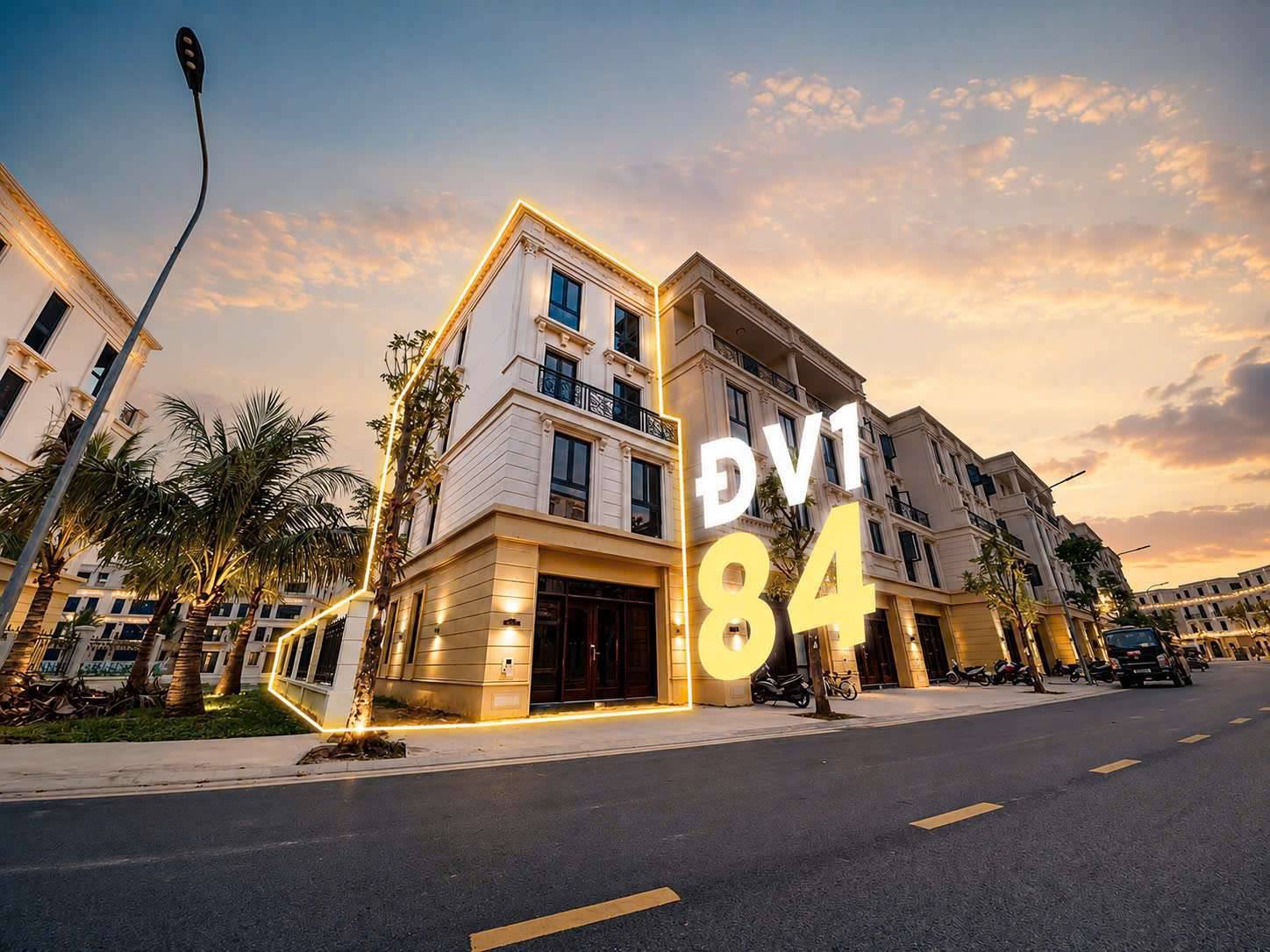 Liền Kề Đảo Vua – Xẻ khe ba mặt thoáng, có vườn riêng, bên cạnh nhà là vườn dừa, sau nhà biển xanh, trước nhà có sông dài – ĐV1-84 | Vinhomes Royal Island